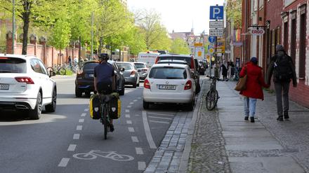 In der Kurfürstenstraße sollen bessere Bedingungen für Radfahrer geschaffen werden.