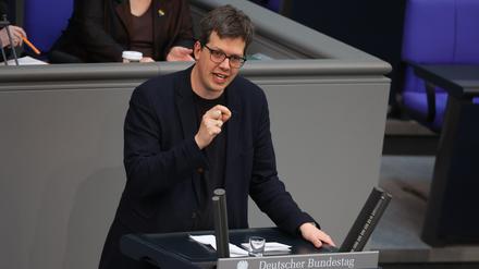 Lukas Köhler (FDP) möchte den Acht-Stunden-Arbeitstag abschaffen.