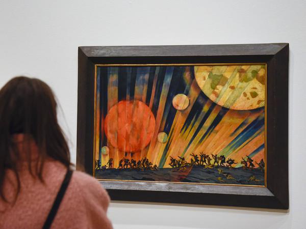 Der „Neue Planet“, ein Gemälde des russischen Malers Konstantin Yuon, hier zu sehen bei einer Ausstellung in London 2017 über die russische Kunst zur Zeit der Revolution 1917 bis 1932.