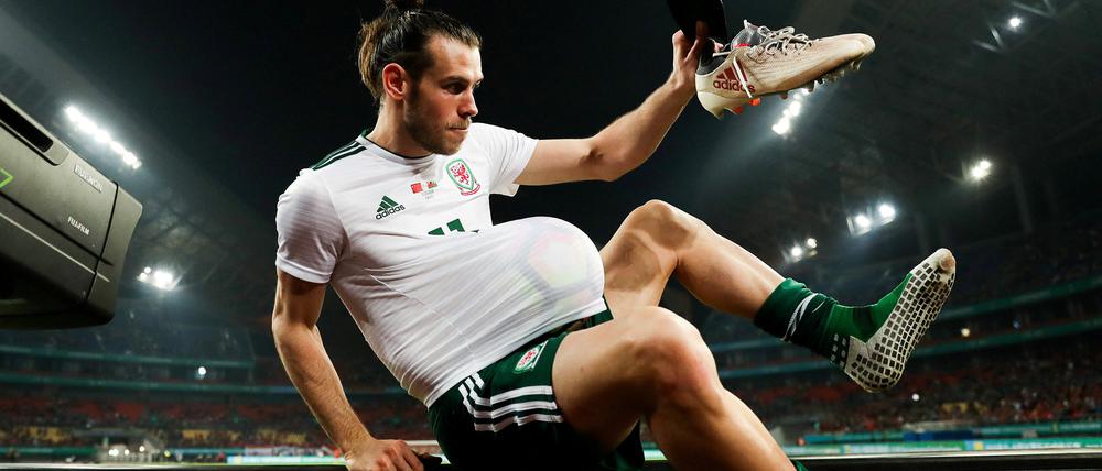 Das war es. Gareth Bale zieht seine Fußballschuhe für immer aus.