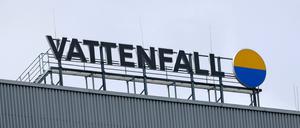 FILE PHOTO: The company Logo hangs at the entrance of the combined heat and power plant, Reuter West, owned by Vattenfall GmbH during its final construction phase before being fully operational in Berlin, Germany June 30, 2022.  REUTERS/Michele Tantussi/File Photo