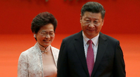 Hongkongs Regierungschefin Carrie Lam und Chinas Präsident Xi Jinping.