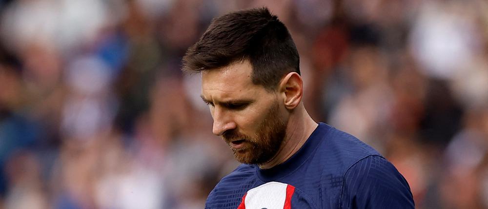 Salut. Lionel Messi steht vor dem Absprung aus Paris.