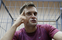 Pussy-Riot-Aktivist Pjotr Wersilow während einer Anhörung vor Gericht im Juli.