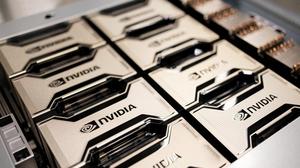Der Halbleiterkonzern Nvidia hat beim Börsenwert die Schwelle von einer Billion Dollar geknackt.