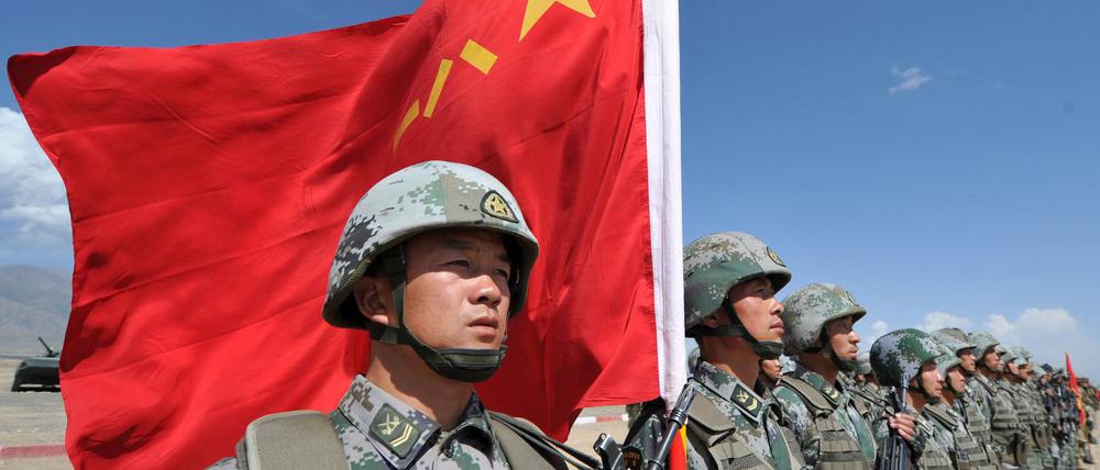Chinesische Truppen bei einem gemeinsamen Manöver mit Ländern der Shanghai Kooperations-Organisation. 