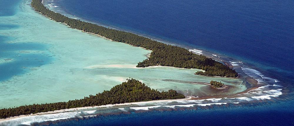 Australien will künftig vom Klimawandel betroffene Menschen aus dem Südseestaat Tuvalu aufnehmen und ihnen ein dauerhaftes Aufenthaltsrecht einräumen. 