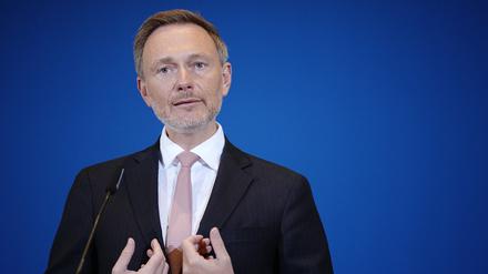 Christian Lindner (FDP), Bundesminister der Finanzen, bei einer Pressekonferenz. 