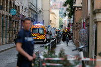 Feuerwehr und Polizei in der Nähe des Explosionsorts in Lyon
