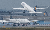 Heben Lufthansa-Jets derzeit leer ab?