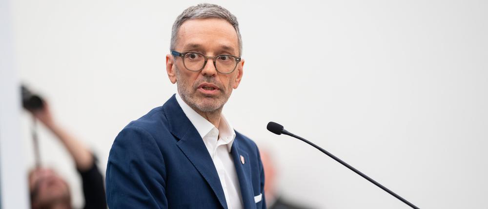 FPÖ-Bundesparteichef Herbert Kickl gibt ein Statement im Rahmen eines Untersuchungsausschusses zum „Rot-Blauen Machtmissbrauch“ im Parlament ab. 