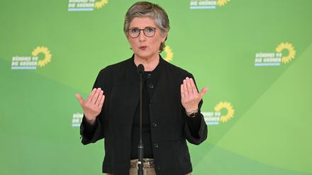 Es sei Aufgabe der Grünen, deutlich zu machen, dass es bei der notwendigen ökologischen Veränderung auch einen sozialen Ausgleich geben müsse, sagt Britta Haßelmann.