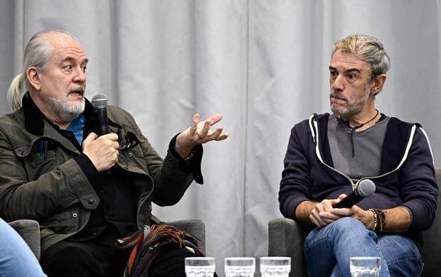 Der langjährige Asterix-Zeichner Didier Conrad (links) hat für das neue Album zum ersten Mal mit dem Szenaristen Fabrice Caro, Künstlername Fabcaro, zusammengearbeitet.