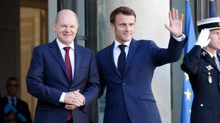 Olaf Scholz (links) zu Gast bei Emmanuel Macron. Beziehungsstatus: kompliziert.