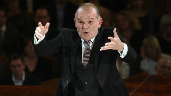 French conductor Francois-Xavier Roth conducts the Les Siecles symphony orchestra during the 77th Prague Spring international music festival, on May 31, 2022, in Prague, Czech Republic. CTKxPhoto/KaterinaxSulova CTKPhotoP2022053108729 PUBLICATIONxNOTxINxCZExSVK suk004 