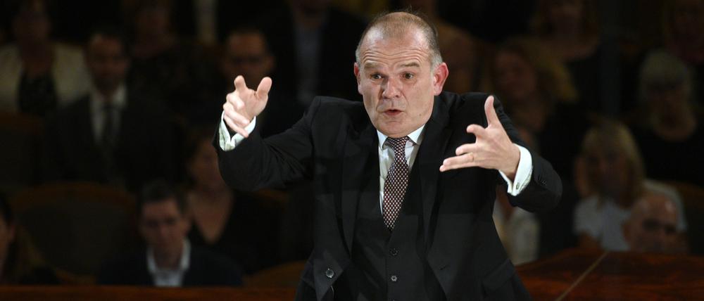 French conductor Francois-Xavier Roth conducts the Les Siecles symphony orchestra during the 77th Prague Spring international music festival, on May 31, 2022, in Prague, Czech Republic. CTKxPhoto/KaterinaxSulova CTKPhotoP2022053108729 PUBLICATIONxNOTxINxCZExSVK suk004 