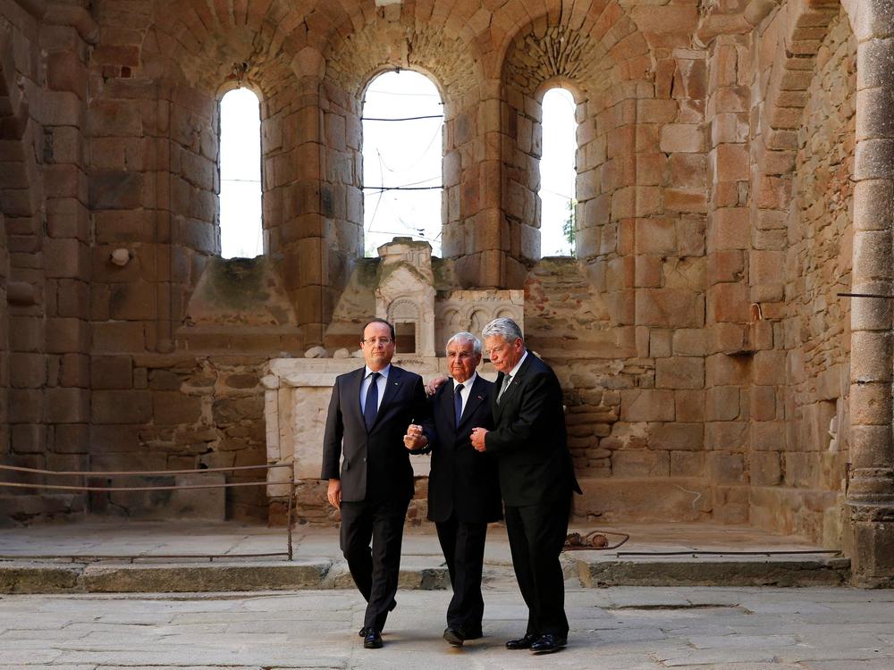 Völkerrechtswidriger Massenmord Was das Massaker von Oradour so