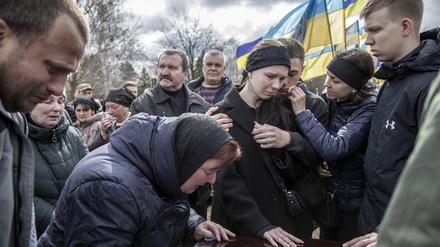 Trauernde in Kiew 
