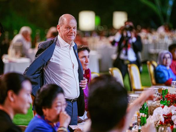 Olaf Scholz beim Abendessen des G20-Gipfels.