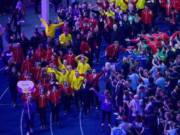 Den Abschluss der rund zweistündigen Parade bildete die deutsche Auswahl, die mit 413 Athletinnen und Athleten die größte Delegation stellt.