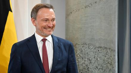 Guter Dinge: Finanzminister Christian Lindner musste 2022 weniger neue Kredite aufnehmen.