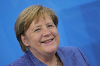 Emotionaler Abschied Der Kanzlerin Von Der Runde Ministerprasidenten Machen Merkel Ein Geschenk Politik Tagesspiegel