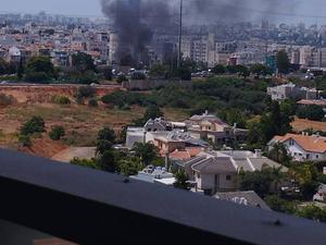 Raketeneinschläge in Zentralisrael.