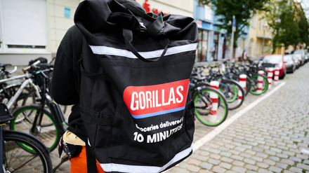 Die Gorillas-Rider haben Arbeitsverträge, die auf ein Jahr befristet sind. Ein halbes Jahr davon gilt als Probezeit.
