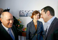 Linken-Politiker Gregor Gysi und Katja Kipping bei Alexis Tsipras: Unter Freunden