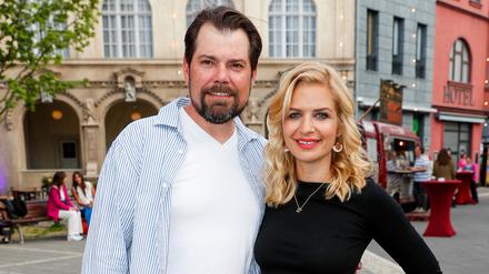 Susan Sideropoulos und Daniel Fehlow im Mai 2022 beim Jubiläumsfest 30 Jahre RTL-Sendung „Gute Zeiten, schlechte Zeiten“ in Potsdam.