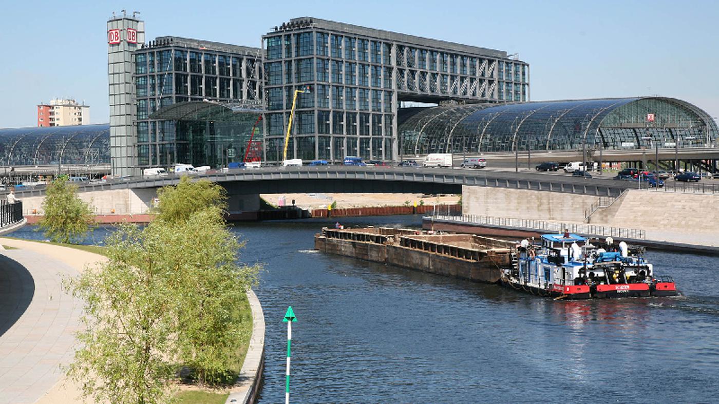 Deutsche Bahn Hauptbahnhof wird