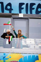 Nicht alle dürfen mitspielen. Iranische Fans bei der Fußball-WM 2014.
