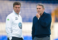 Servus, Dieter. Manager Allofs (rechts) mit Ex-Trainer.