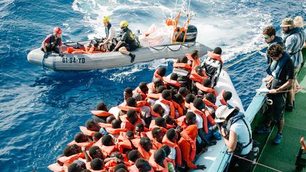 Einsatz der Hilfsorganisation „Iuventa Jugend Rettet“ im Mittelmeer.