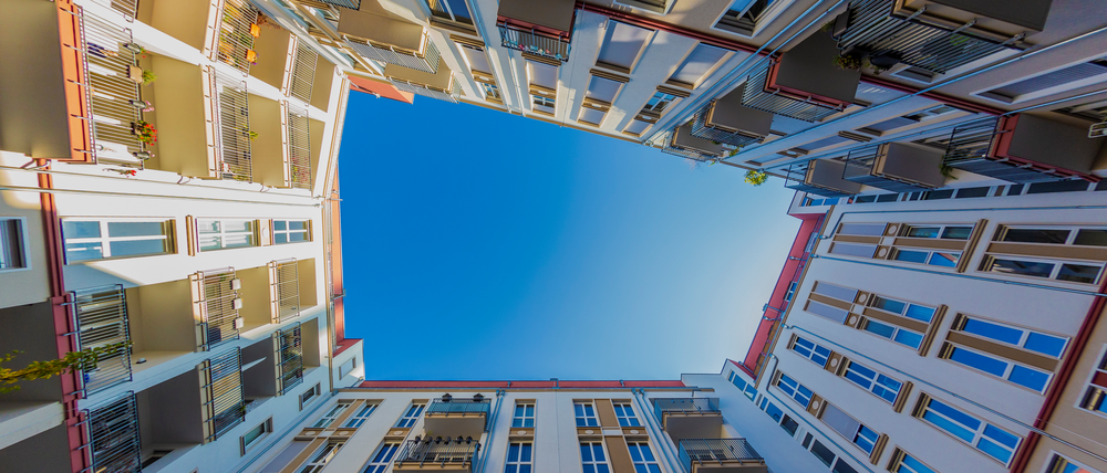 Selbst genutztes Wohneigentum verzeichnet aktuell die  größte Preissteigerung.  Wohnungen in Berlin kosten durchschnittlich 4.693,70 Euro pro Quadratmeter.