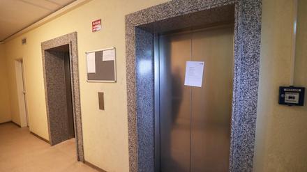 Existiert im Haus ein Aufzug, hat der Mieter das Recht, ihn zu nutzen. 