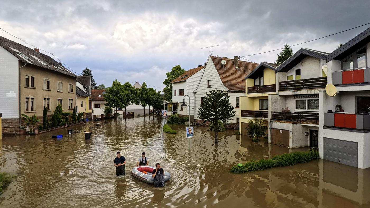 Hochwasser im Saarland und in Rheinland-Pfalz: Frau stirbt nach Rettungseinsatz – Meteorologen warnen vor neuem Starkregen