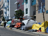 Rund 26.000 Menschen sind in L.A. obdachlos. Viele leben auf der Straße oder in behelfsmäßigen Zeltlagern wie hier Skid Row-Bezirk im Zentrum.