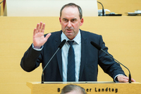 Will regieren, Hubert Aiwanger, Landesvorsitzender der Freien Wähler, spricht im Bayerischen Landtag.