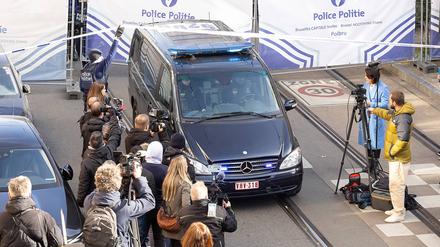 Ein Polizeifahrzeug am Tatort in Schweden. 