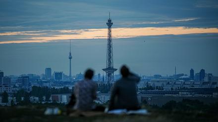 Ende Dezember 2022 hatten knapp 3,86 Millionen Bürgerinnen und Bürger ihren Hauptwohnsitz in Berlin, teilte das Statistische Landesamt am Dienstag in Potsdam mit.