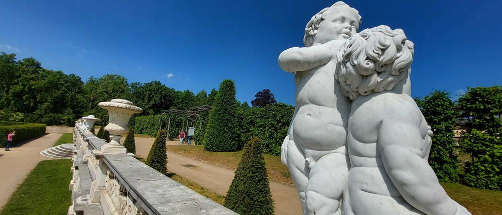 Im Park Sanssouci wurde eine Marmorfigur der Penis abgeschlagen.