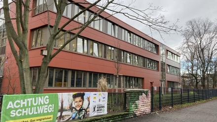 Die Schule in der Nöldnerstraße. 