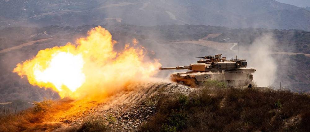 Ein M1 Abrams Kampfpanzer während einer Militärübung in den USA.