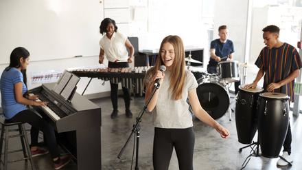 Beim neuen Bandprojekt sollen Jugendlichen die Möglichkeit bekommen, ihre musikalische Identität unabhängig von Geschlechterrollen zu entwickeln.