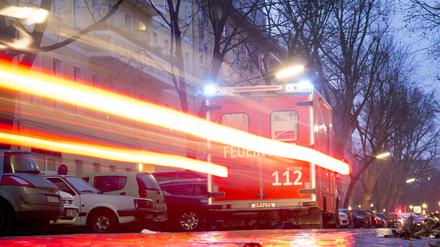 Roter Alarm. Berlins Rettungsdienste kommen mit der Arbeit nicht hinterher.