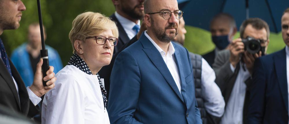 Die litauische Premierministerin Ingrida Šimonytė mit EU-Ratspräsident Charles Michel