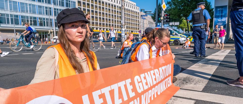 Eine Protestaktion der Letzen Generation am 21. August 2023 in Leipzig.