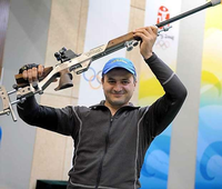 Waffengang. Artur Ajwasjan gewann 2008 in Peking olympisches Gold – für die Ukraine. Jetzt will er sich und sein Luftgewehr in russische Dienste stellen.