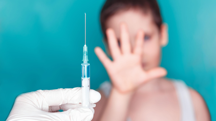Die Frage, wann Impfungen bei Kindern nötig sind, erregt die Gemüter besonders.